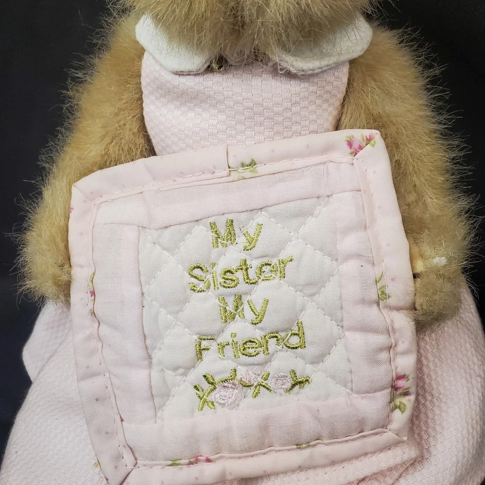 Bearington Collection MY SISTER MY FRIEND Teddy Bear Holding Quilted Square 10